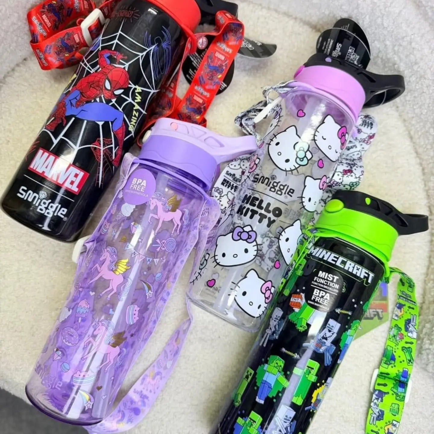 Smiggle Flip Plastic Sipper Water Bottle - BPA Free - 680ML/ 23FL OZ - Hello Kitty